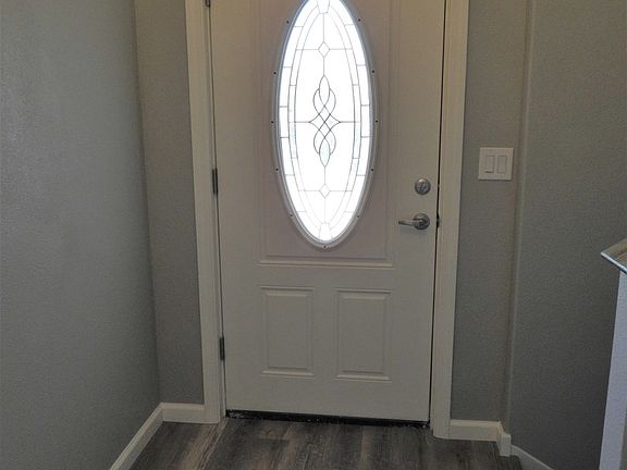 4th image of 384 Blue Gill Dr