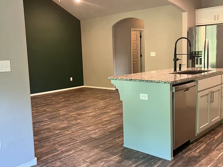 6609 S 20th Pl — Photo 7