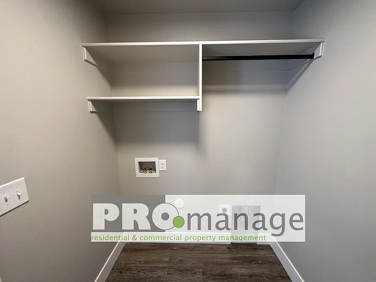 1385 Remington Trl — Photo 23