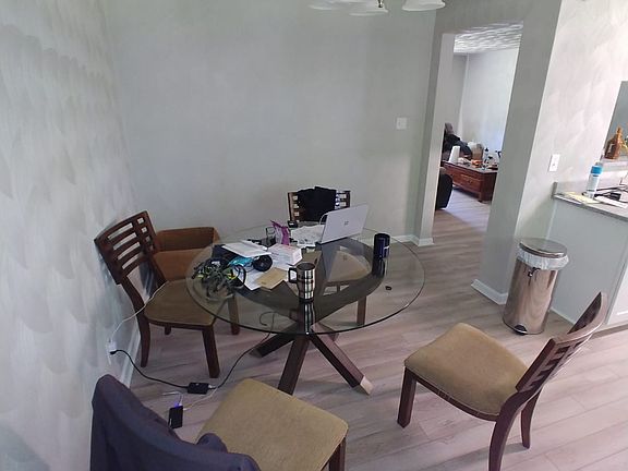 4th image of 3742 N Ingleside Dr