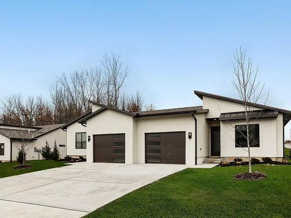 108 & 110 Amberwood Ct