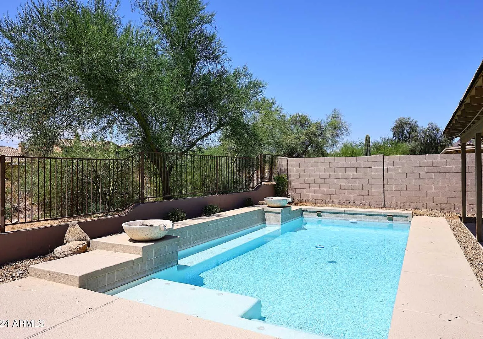 3 bed, 2.0 bath, 1857 sqft, $4,000 — Photo 4