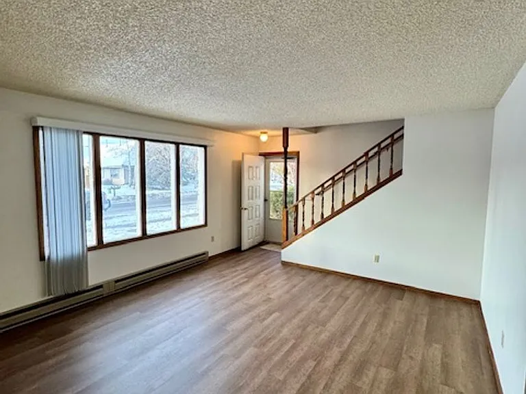 1605 W Koch St — Photo 1