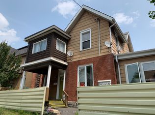 257 Bronson Ave #1, Ottawa, ON K1R 6H6