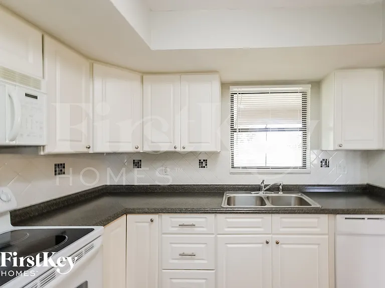 1201 Hancock Bridge Pkwy — Photo 6
