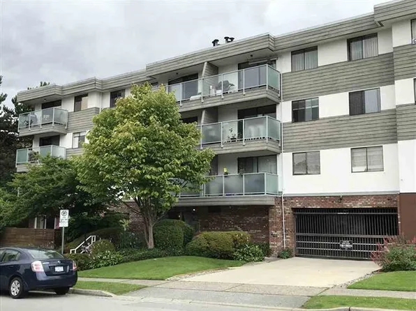 308 W 2nd St #201, North Vancouver, BC V7M 1E1