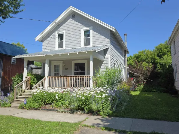 711 Rensselaer Ave, Ogdensburg, NY 13669