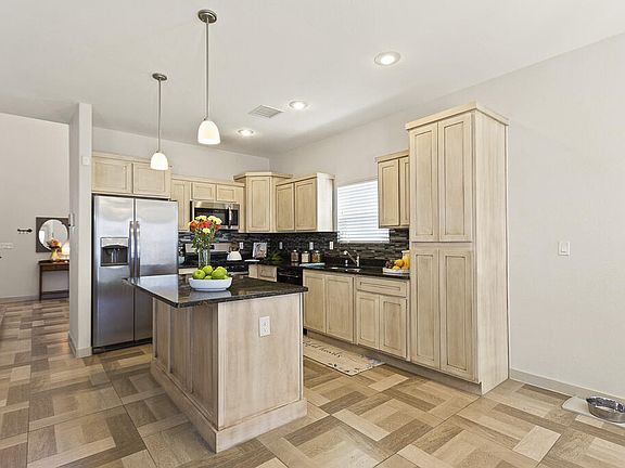 5th image of 244 Manzanita Dr