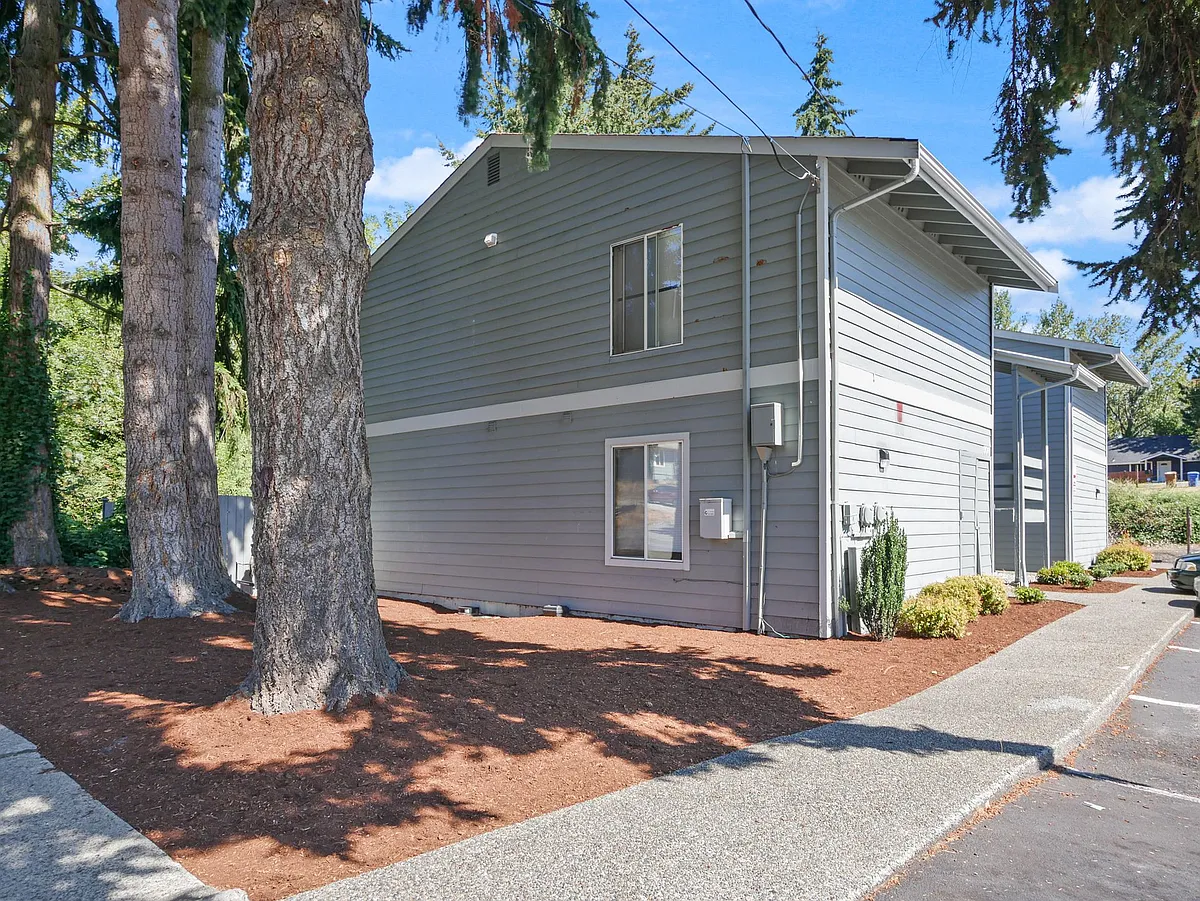 Building Photo - 3001 S Tyler St