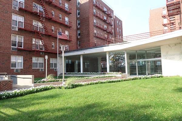 1st image of 1461 Shore Pkwy APT 3M