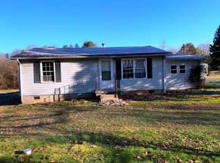 1290 Spring Garden Rd, Chatham, VA 24531