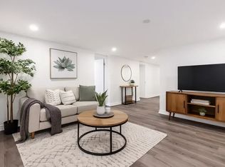 106 Eastbourne Ave #4, Hamilton, ON L8M2M8