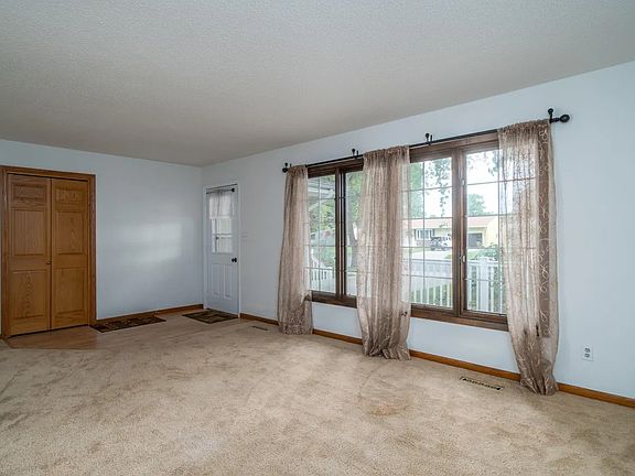 Living Room and Entrance