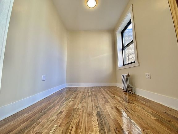 4th image of 2111 Beekman Pl APT 5E