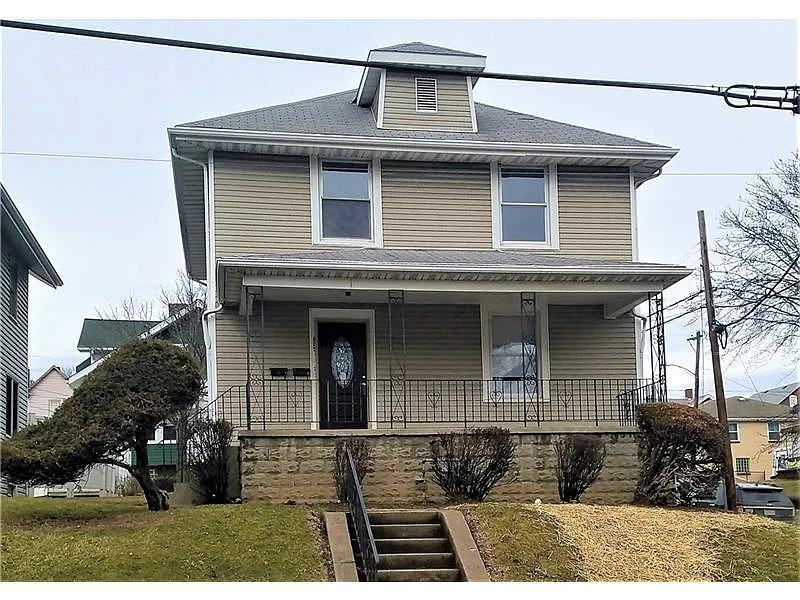 605 W Chestnut St photo 1