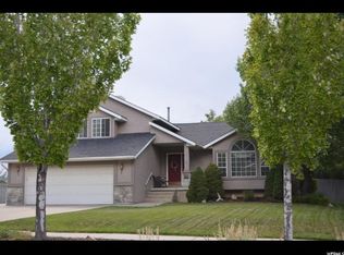 10306 S Ashley Ave, Sandy, UT 84093