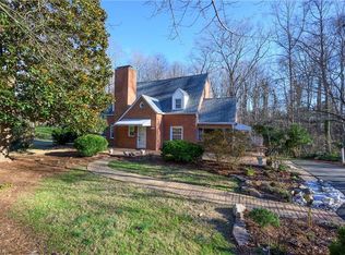 109 Woodbriar Rd, Winston Salem, NC 27106