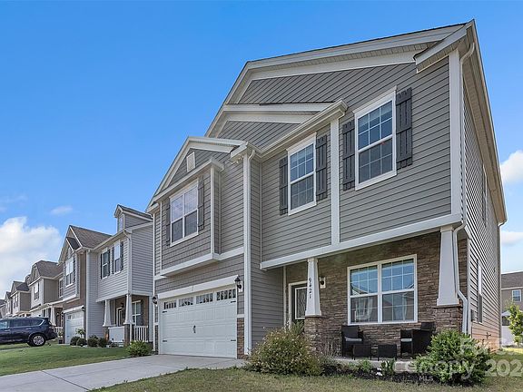 4th image of 9421 Maltese Dr
