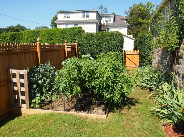1621 Elm St, Bethlehem, PA 18017