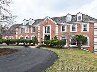 18 Piney Meetinghouse Ct, Potomac, MD 20854