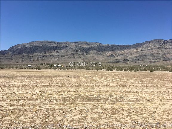 3rd image of 6360 N Mountain Vw