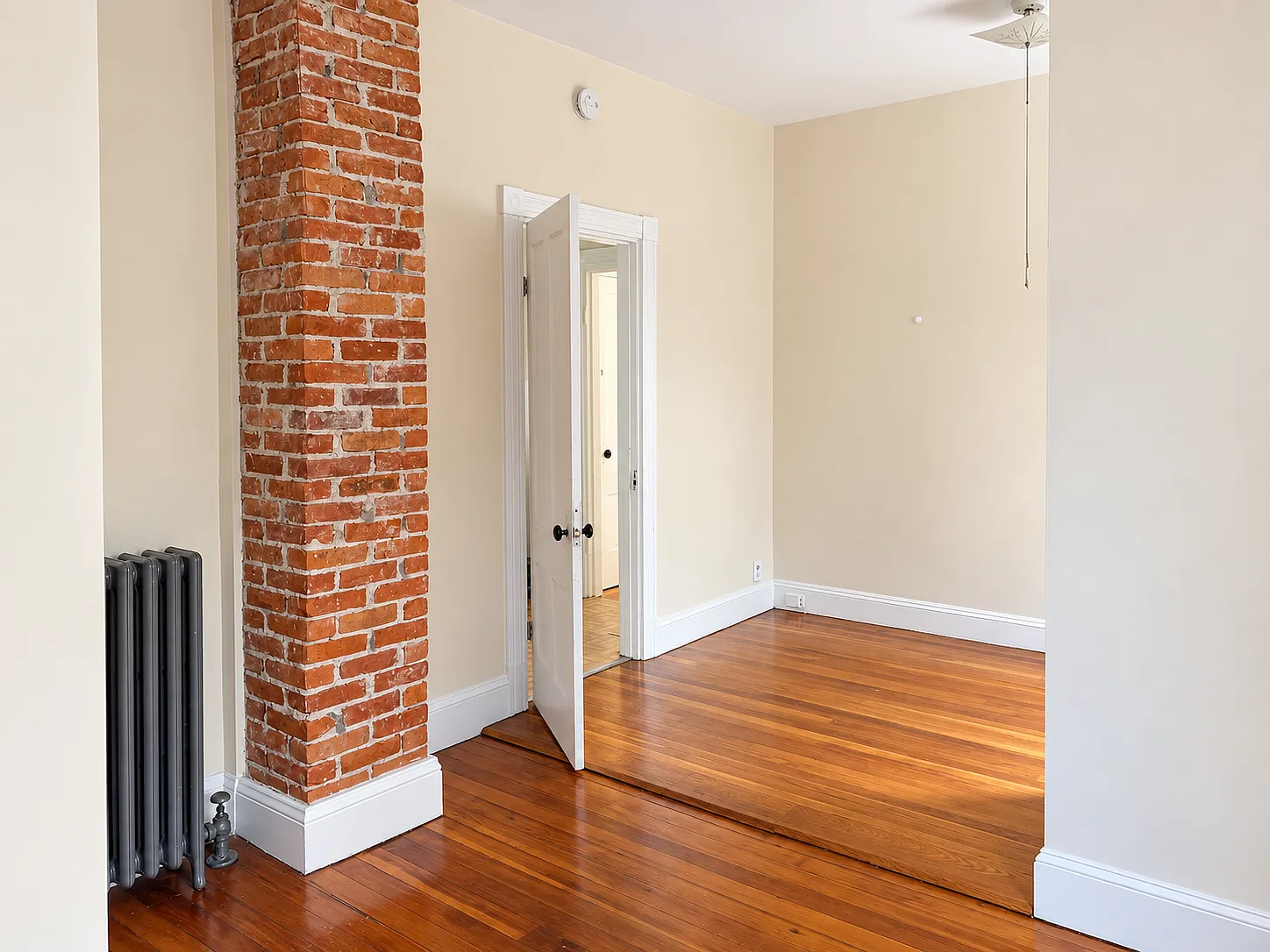 2 bed, 1200 sqft, $2,150 — Photo 3