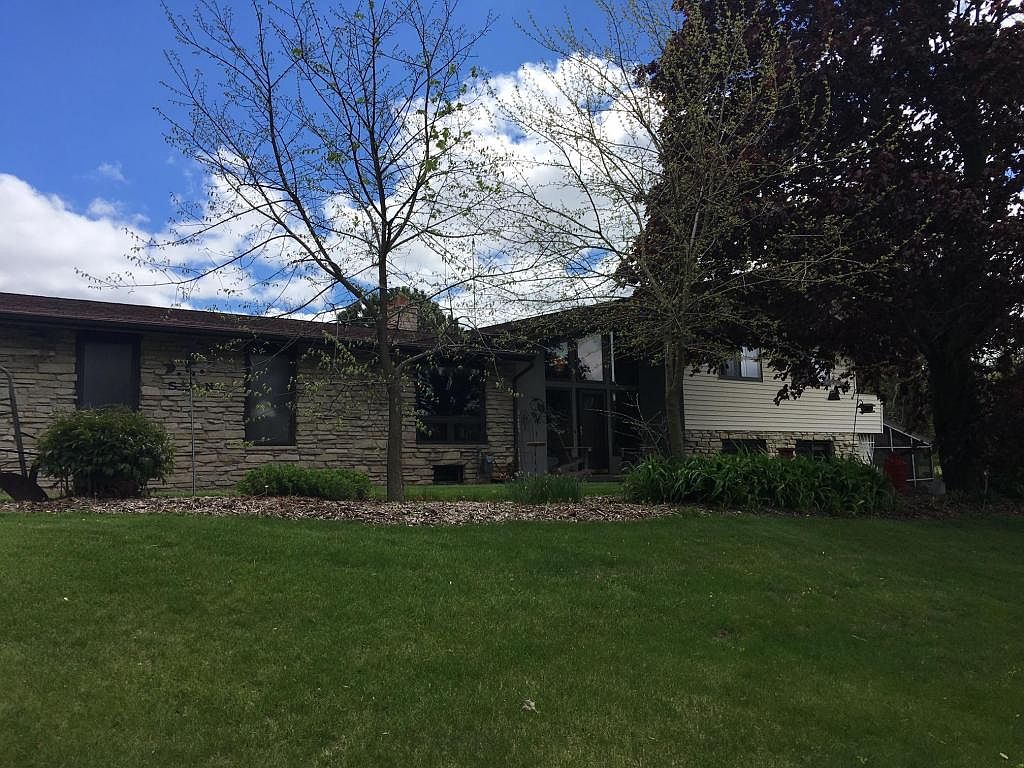 8615 Pigeon Lake Rd, Valders, WI 54245 Zillow