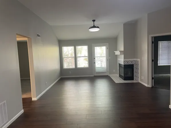 2484 Fountain Pl, Lakeside Park, KY 41017