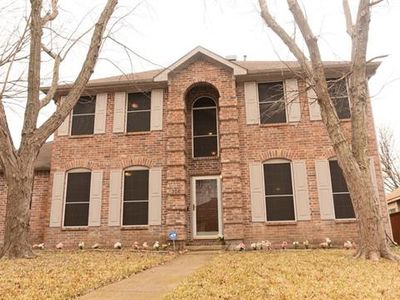 820 Twin Creek Dr, Desoto, TX, 75115