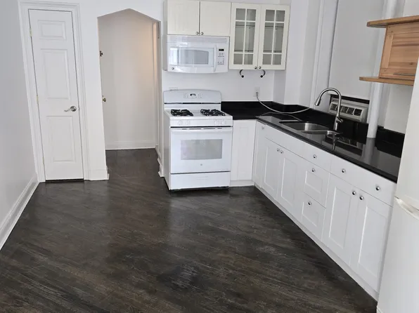 168 East 7th Street image 2 of 6