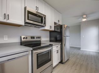 1650 Emerald St #11, San Diego, CA 92109