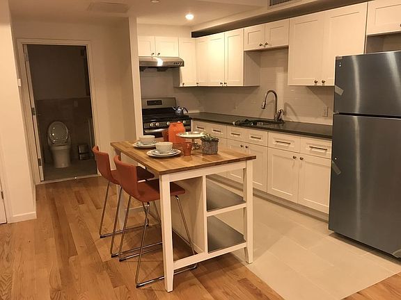 3rd image of 135-17 Northern Blvd #4D