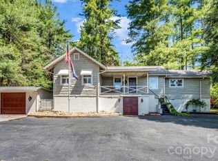 110 Chariton Ave, Hendersonville, NC 28739