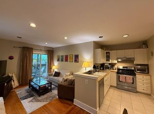 29 Regent St #1, Cambridge, MA 02140