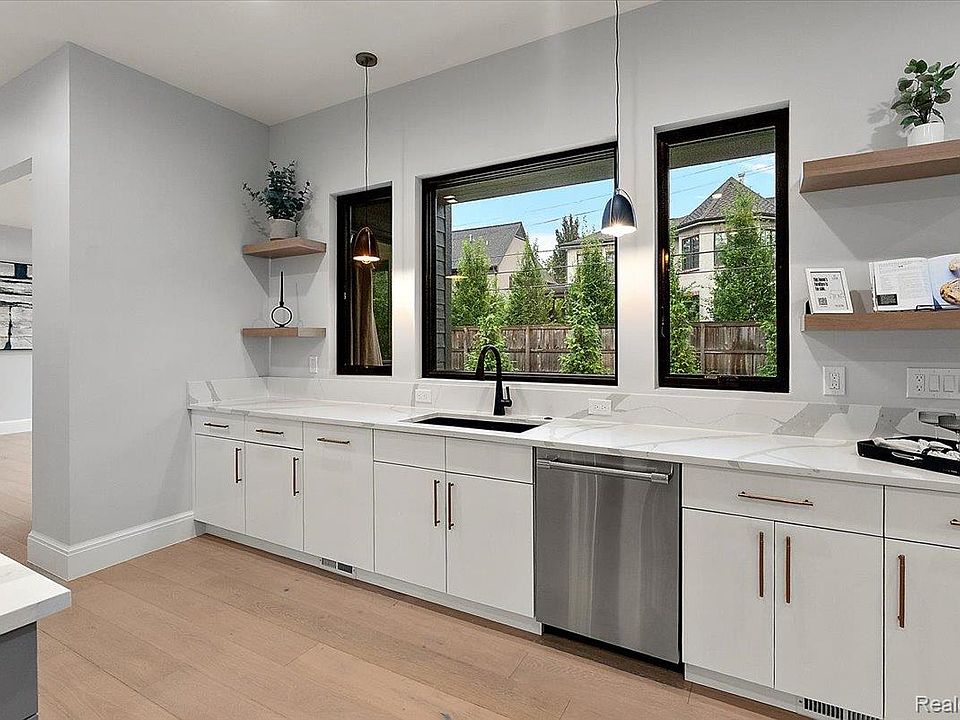1541 Shipman Blvd, photo 16
