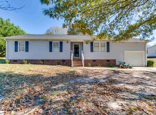 5750 Mountain View Rd, Taylors, SC 29687