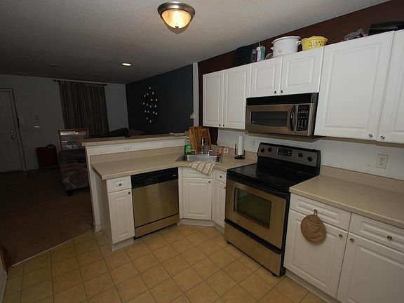 3rd image of 307 Lost River Dr