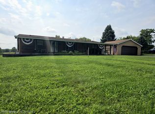 6845 State Route 7, New Waterford, OH 44445