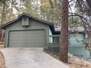 1906 SW Forest Ridge Ave, Bend, OR 97702