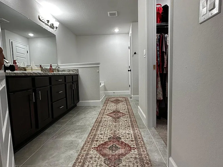 1637 Denali St — Photo 6