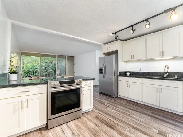 95-269 Waikalani Dr APT C803, Mililani, HI 96789