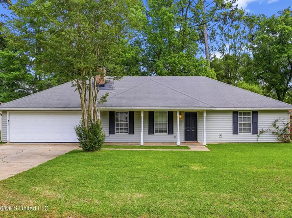 121 Bellegrove Cir, Brandon, MS 39047