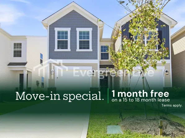 319 Livesey Ln, Gilbert, SC 29054