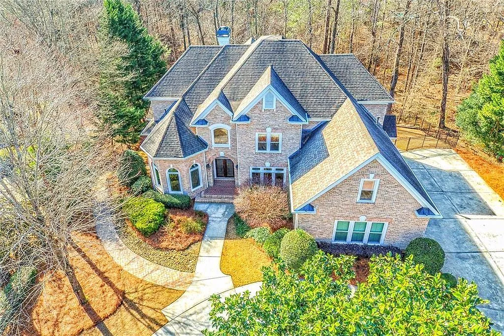 5 bed, 7.0 bath, 6543 sqft, $7,500 — Photo 4