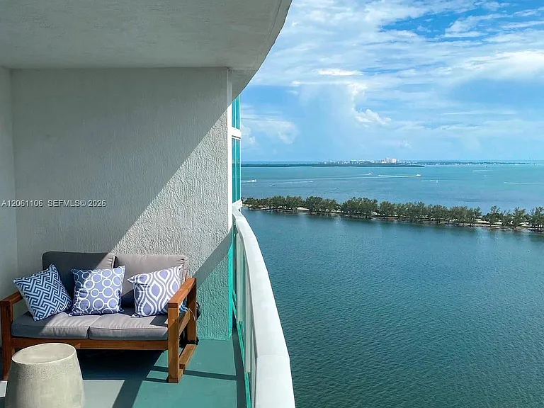 2101 Brickell Ave #2809 — Photo 2