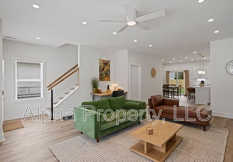5 McDade St #A — Photo 6