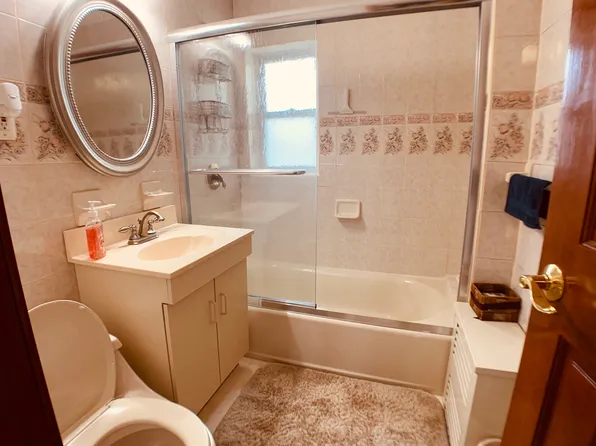 20-42 28th Street 2M image 3 of 10