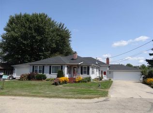 8643 N River Dr, Byron, IL 61010