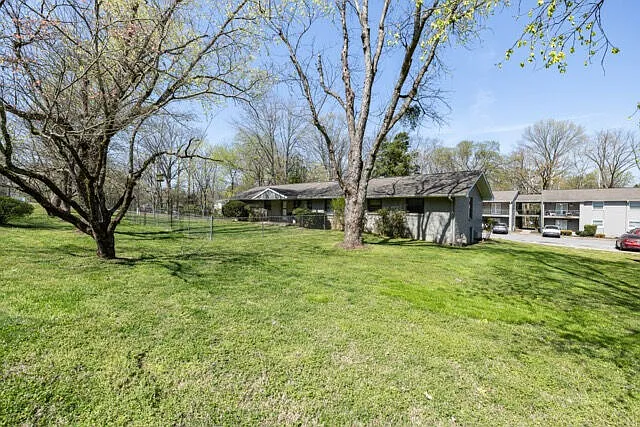 Sycamore Villas — Photo 22