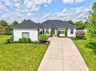 9484 Aspen View Dr, Grand Blanc, MI 48439